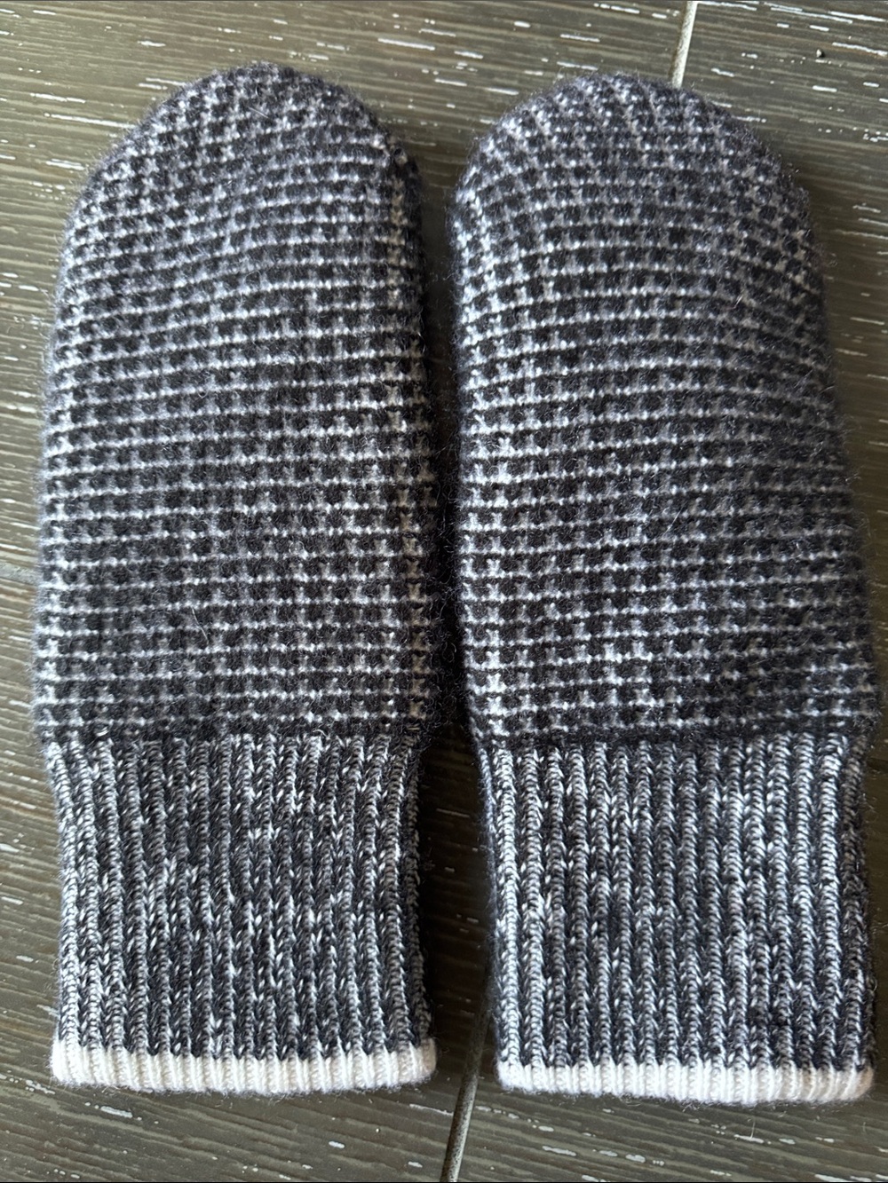White and Warren Cashmere Two-Tone Black and White Knit Mittens with Ribbed Cuff